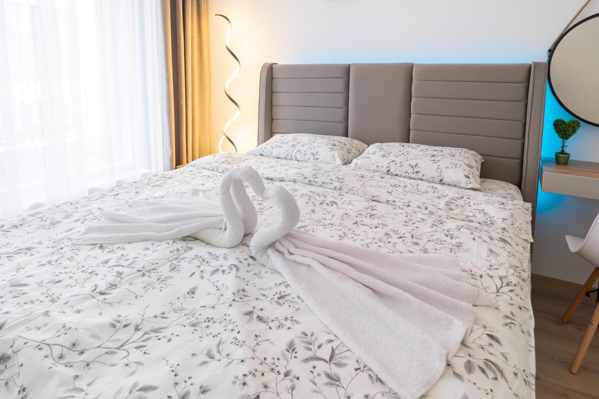 New Modern & Cozy Apartment With Free Parking Varna Exterior photo